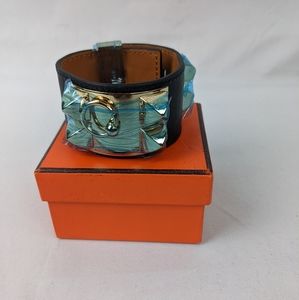 NEW HERMES COLLIER DE CHIEN BRACELET BLACK WITH GOLD HARDWARE SMALL.